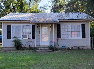 516 N Elm St, New Boston, TX 75570