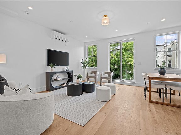 4th image of 147 Luquer St #3