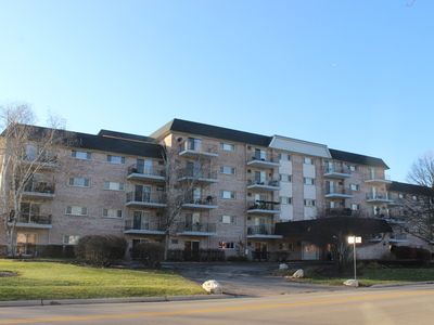 1000 S Lorraine Rd APT 104, Wheaton, IL, 60189