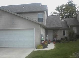 29 Lightning Ln, Kent, OH 44240