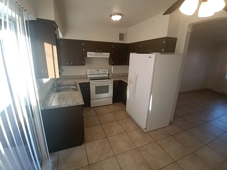 1467 E Glenn St #1467 — Photo 6