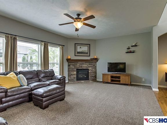 5th image of 20208 Nina St