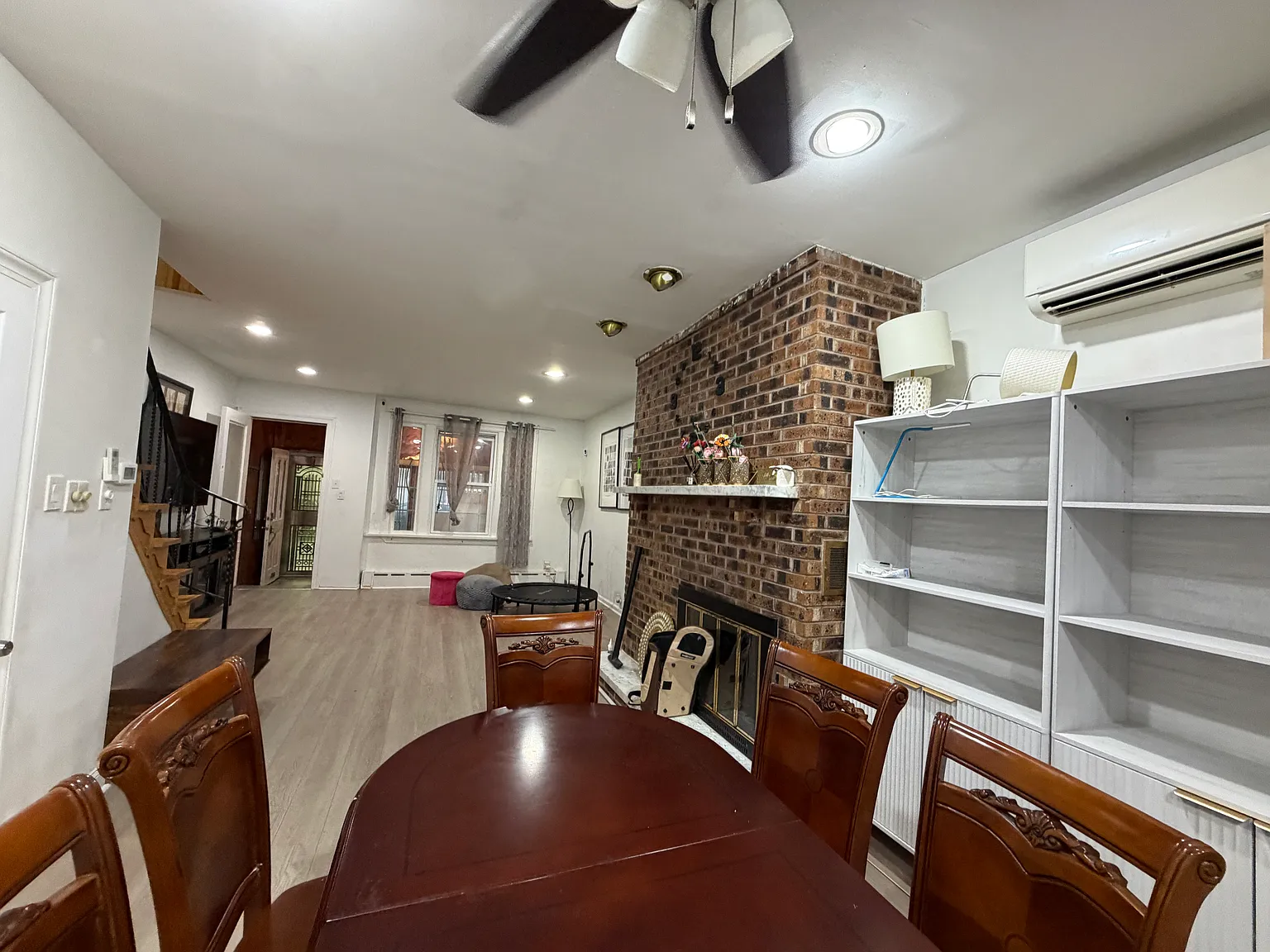 3 bed, 1550 sqft, $2,100 — Photo 4