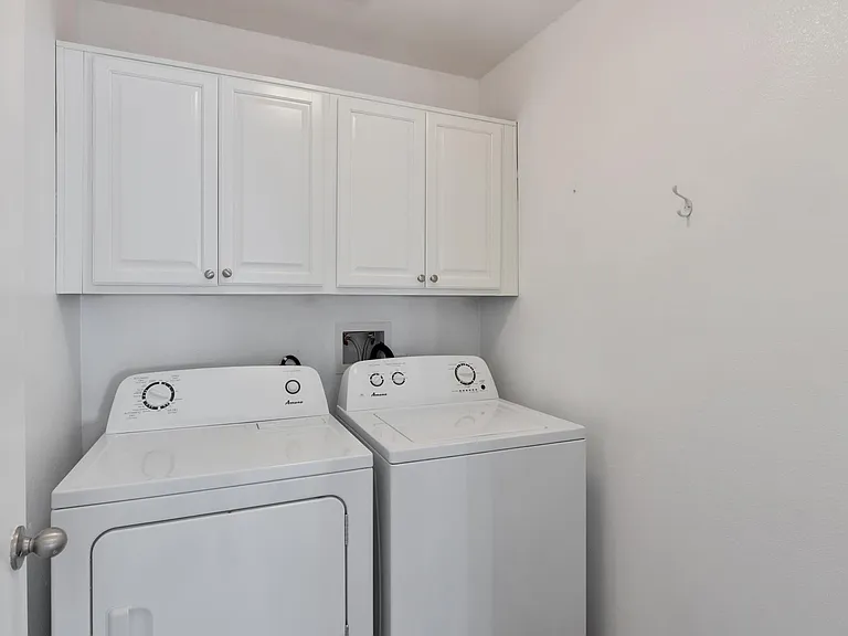 8513 E Rancho Vista Dr — Photo 18