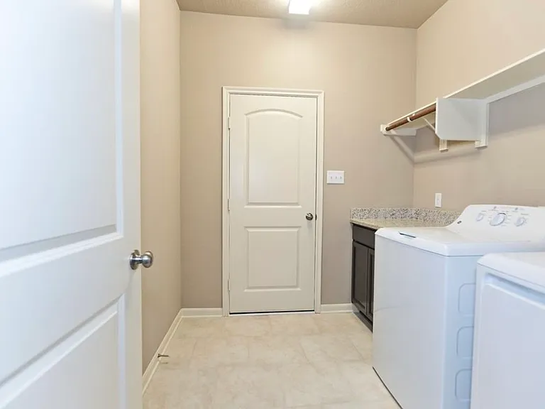 17349 Cedar Rock Ct #B — Photo 12