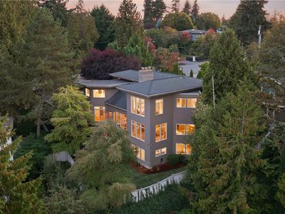 9506 NE POINTS Drive, Kirkland, WA, 98033