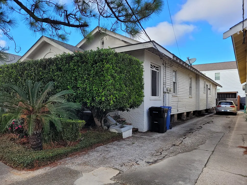 2 bed, 1000 sqft, $1,395 — Photo 2