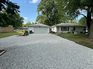 118 Lindenwald Dr, Indianapolis, IN 46217