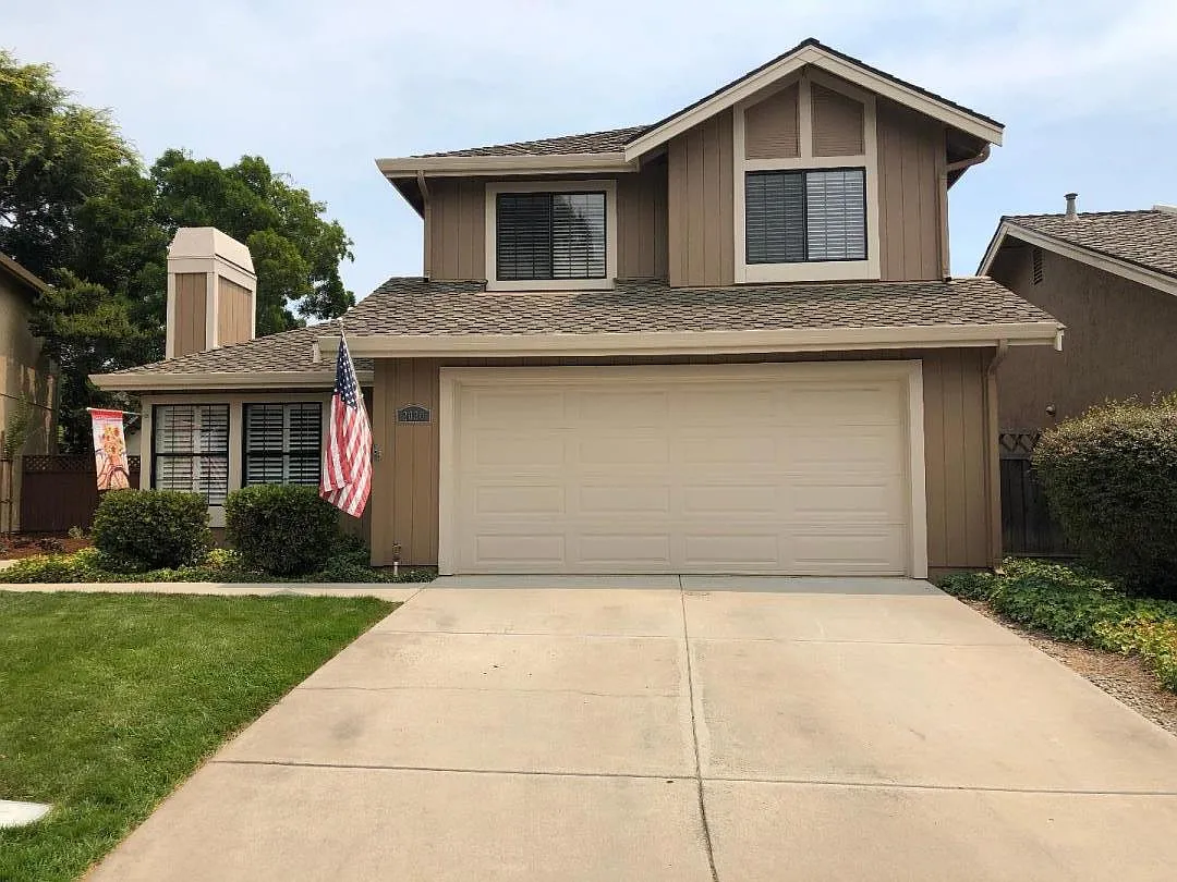 2020 Bluebonnet Ct photo 1
