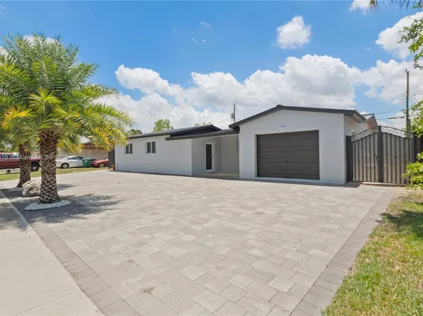 7880 NW 174th Ter, Hialeah, FL 33015