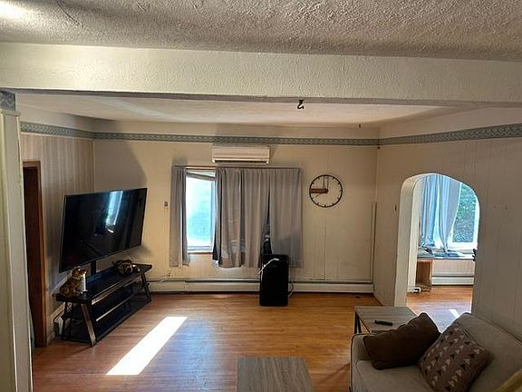 5th image of 207 Hartley St