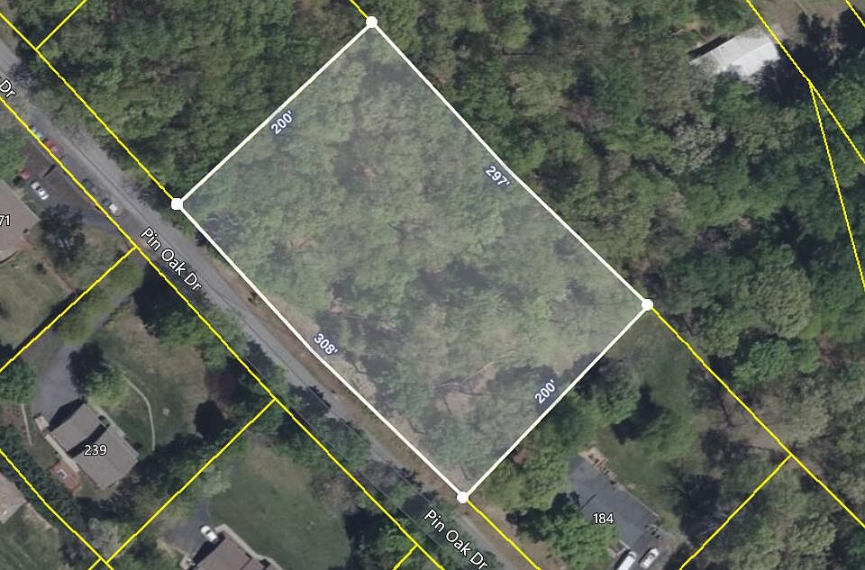 1st image of 0 Pin Oak Dr #6&7