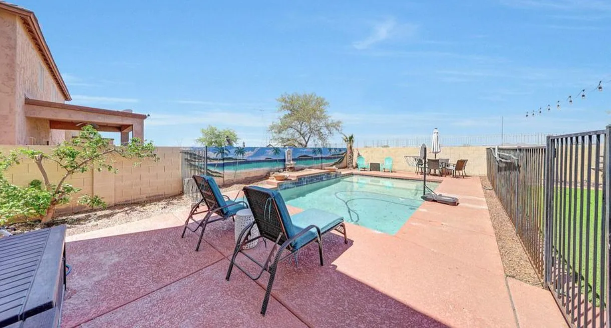 5 bed, 4021 sqft, $2,895 — Photo 1