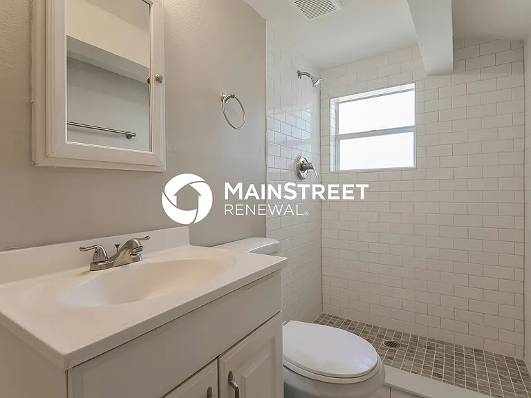 Primary Barthroom