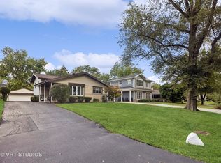 5880 Alabama Ave, Clarendon Hills, IL