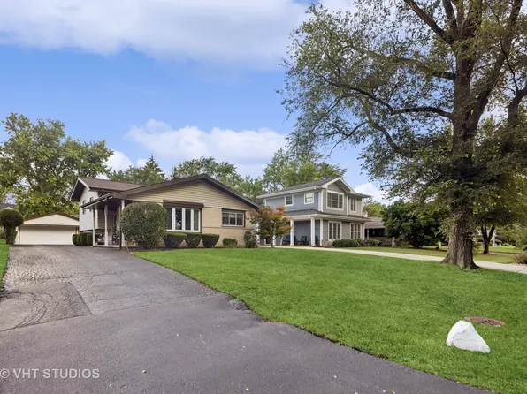 5880 Alabama Ave, Clarendon Hills, IL 60514