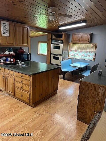 4th image of 2624 Center Road