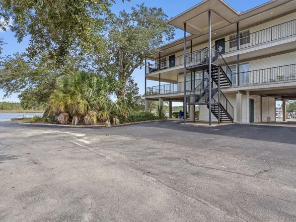 3230 Cumberland Rd, Ocean Springs, MS