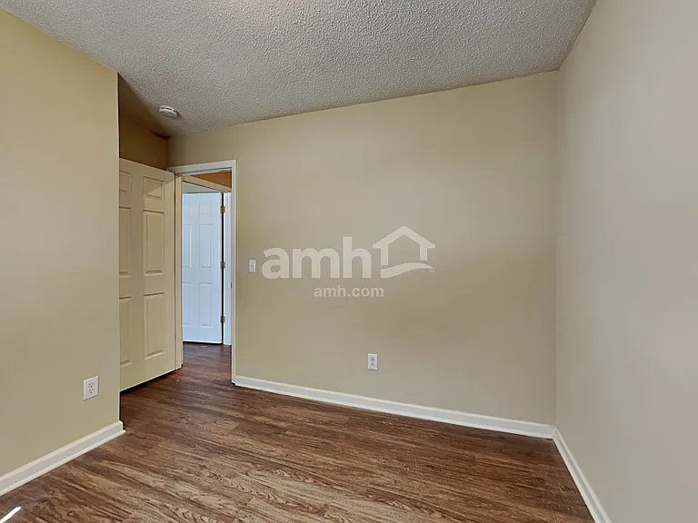 5160 Windsbury Ridge Rd — Photo 16