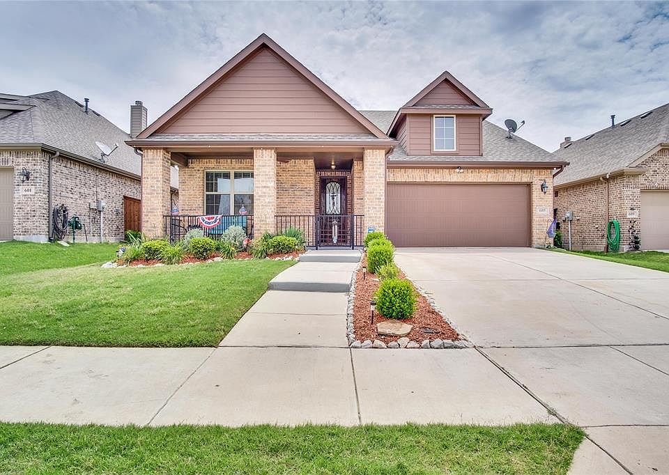 1st image of 605 Caudle Ln