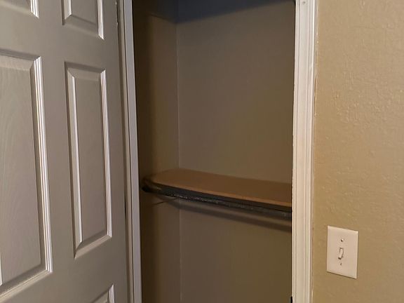 2nd image of 2053 W 18th St