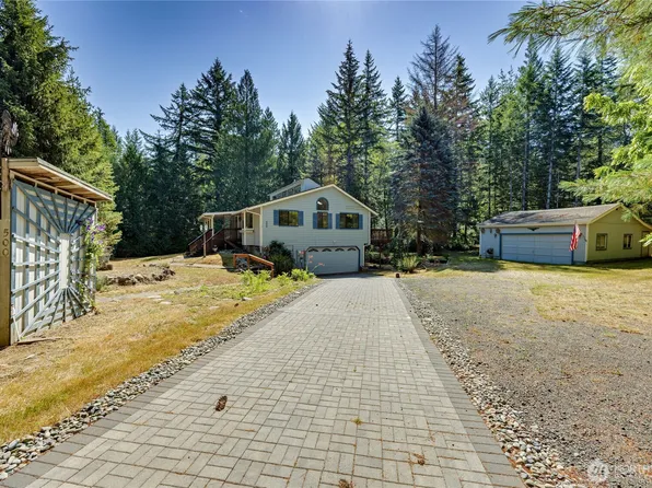 500 Mallard Lane NW, Seabeck, WA 98380