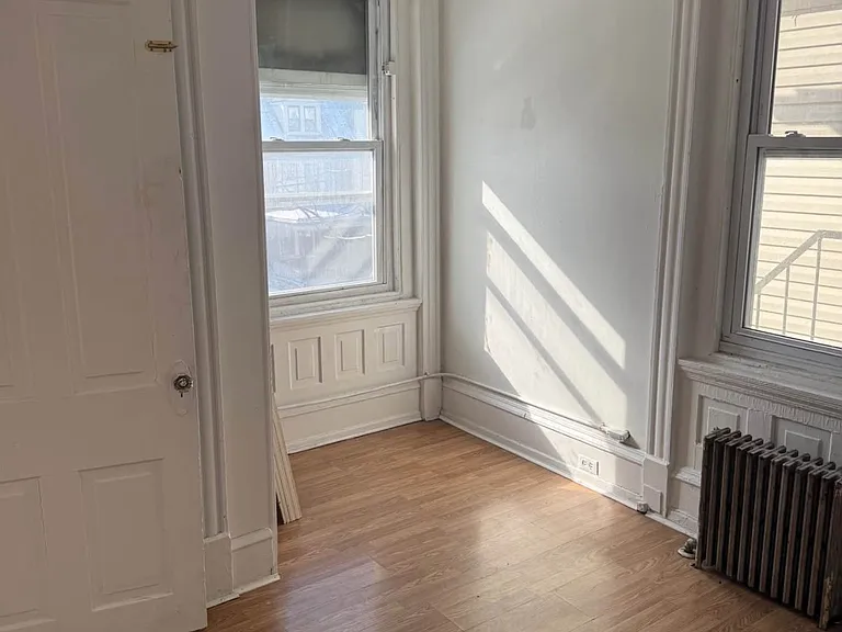 518 N 9th St #2F — Photo 4