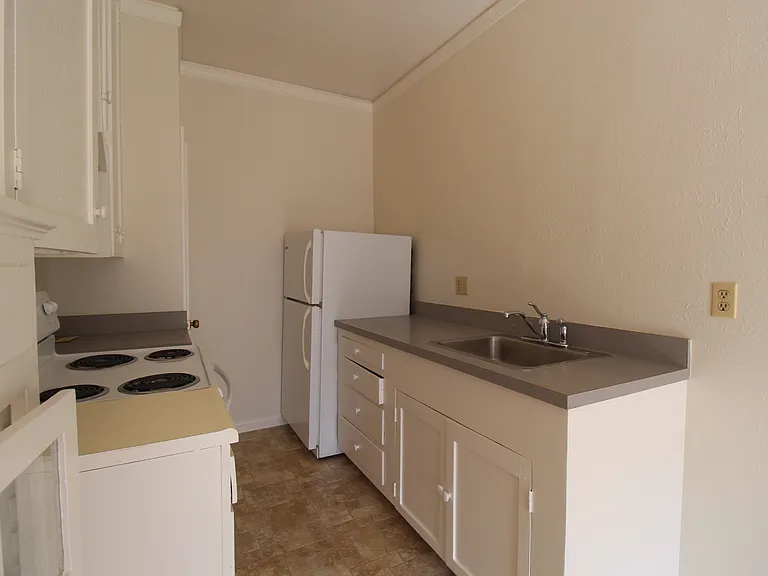 The Mediterranean Apartments — Photo 21