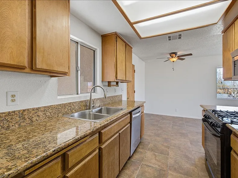 6851 Quail Spring Ave — Photo 14