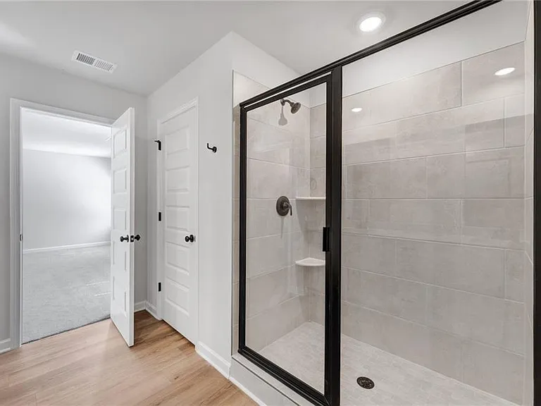 2929 Sweet Red Cir — Photo 46