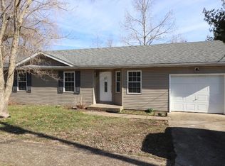 1435 Hawkins Dr, Vine Grove, KY 40175