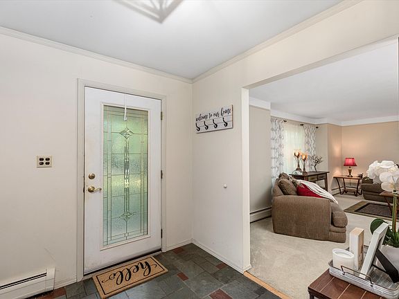 4th image of 30146 Woodbrook Ct