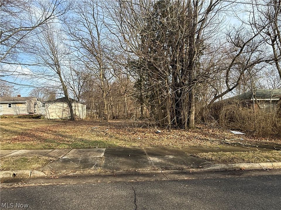 1st image of Washburn St