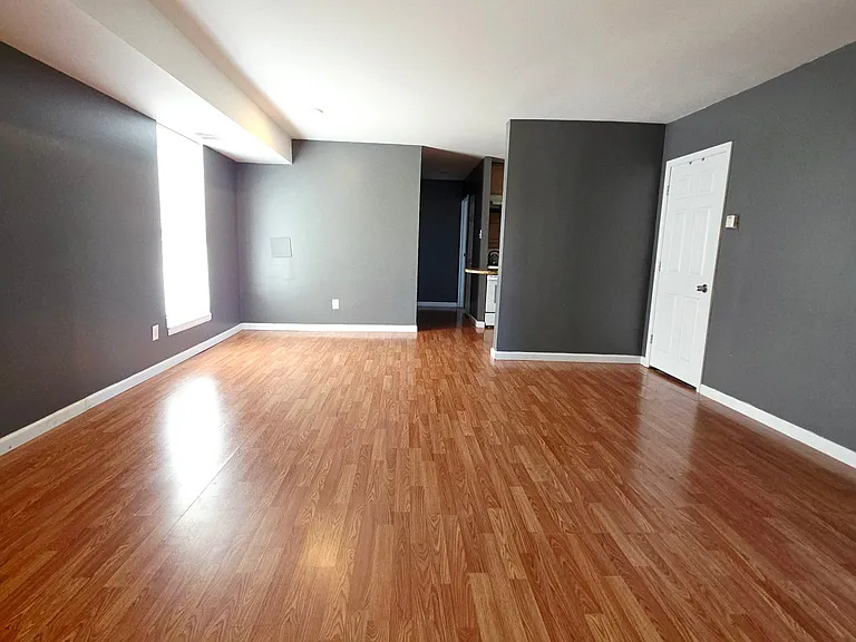 2727 Rhawn St #10A — Photo 4