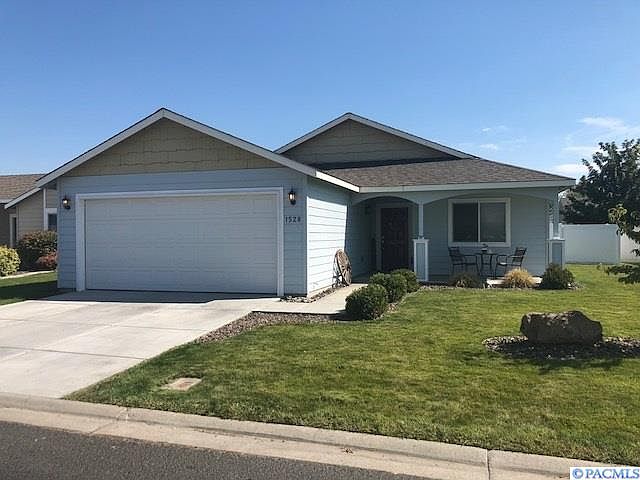 1st image of 1528 Larkspur Dr