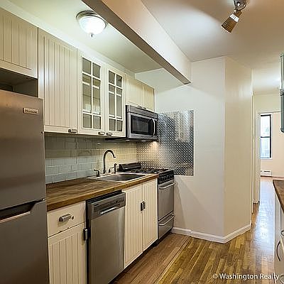 1st image of 687 Lincoln Pl APT 1F