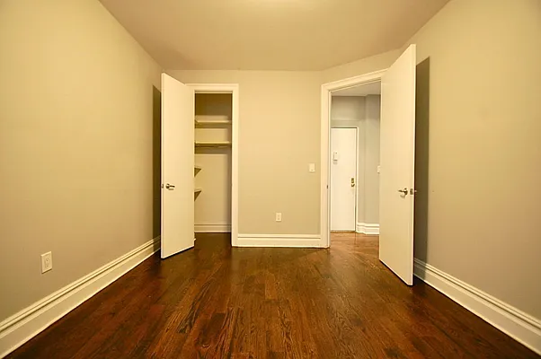 Rented by Uptown Flats LLC | media 11