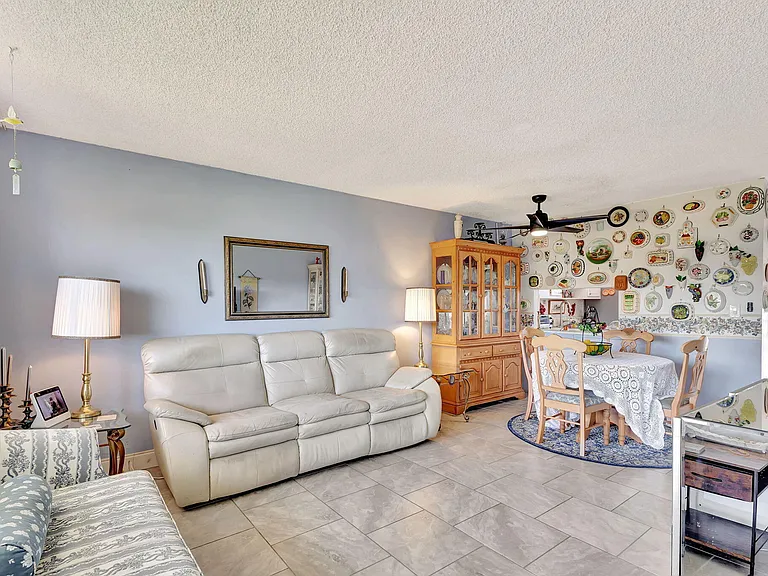 2812 Garden Dr S #308 — Photo 10