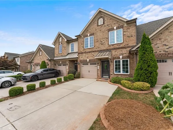 735 Piedmont Crossing Dr, High Point, NC 27265