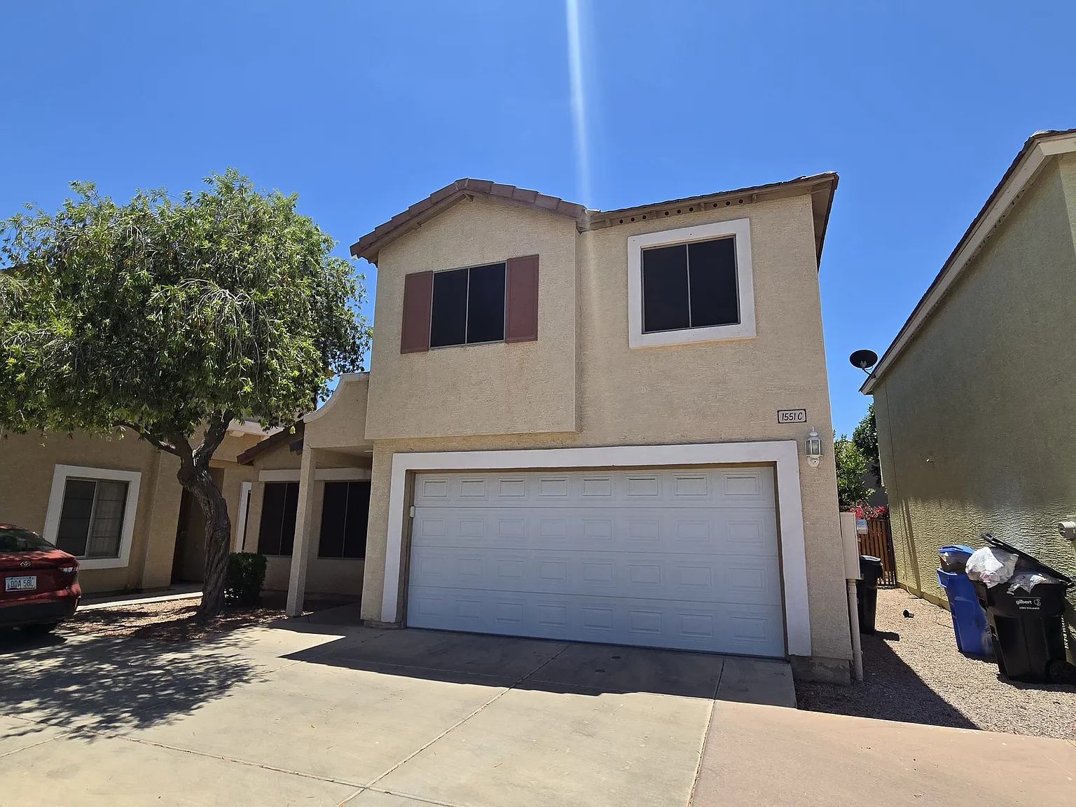 3 bed, 2.5 bath, 2290 sqft, $2,095 — Photo 1