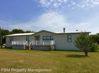 633 Mosley Rd, Ennis, TX 75119