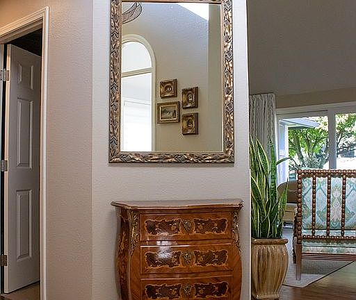 4th image of 6437 Mahalo Dr SE