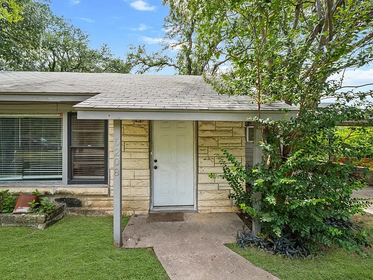6208 Walnut Hills Dr — Photo 3