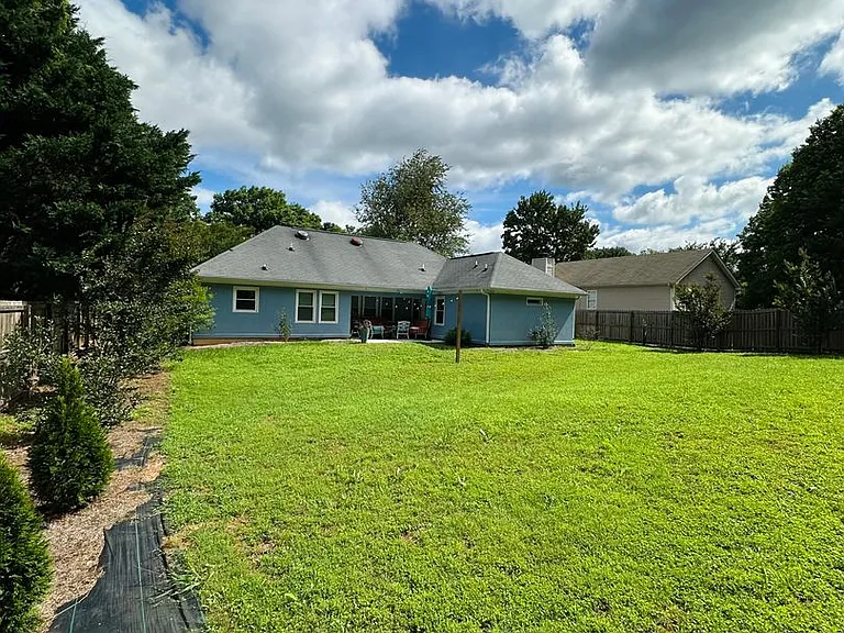 103 Meadow Creek Dr — Photo 54