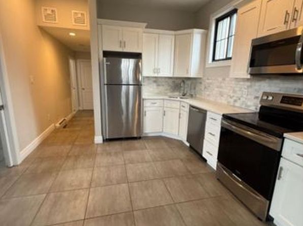 201 Higbie Ln