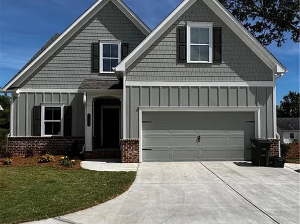 198 Summit Ave SE, Marietta, GA 30060