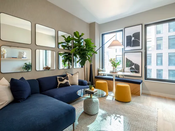 243 West 28th Street image 1 of 17