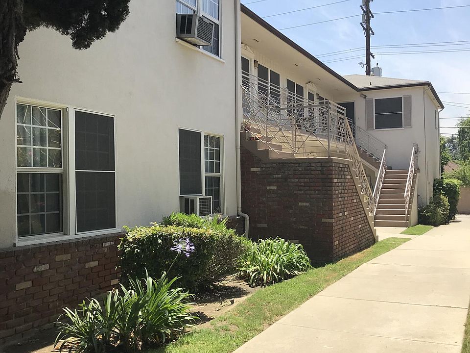 2nd image of 932 W Glenoaks Blvd APT 2
