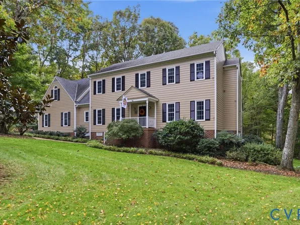 2040 Normandstone Dr, Midlothian, VA 23113