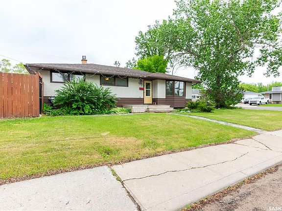 2nd image of 3815 Van horne AVENUE